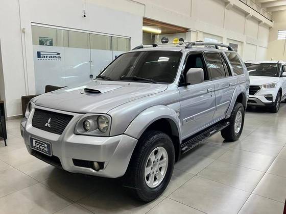 MITSUBISHI PAJERO SPORT 3.5 HPE 4X4 V6 24V GASOLINA 4P AUTOMÁTICO MITSUBISHI PAJERO SPORT 3.5 HPE 4X4 V6 24V GASOLINA 4P AUTOMÁTICO